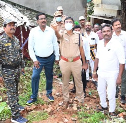 தீபமலையில் பருவமழை முன்னெச்சரிக்கை நடவடிக்கையாக ஆய்வு