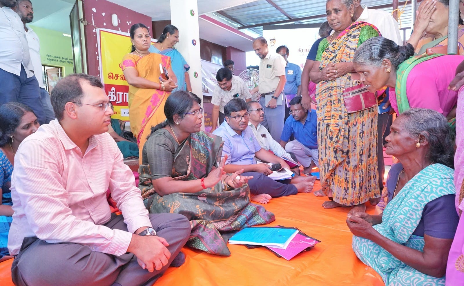 புதூர் ஊராட்சியில் நடந்த சிறப்பு கிராம சபைக் கூட்டம்