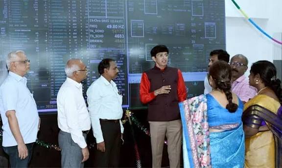 வடகிழக்கு பருவமழை: முன்னெச்சரிக்கை நடவடிக்கைகள் குறித்து மின்வாரிய தலைவர் ஆலோசனை