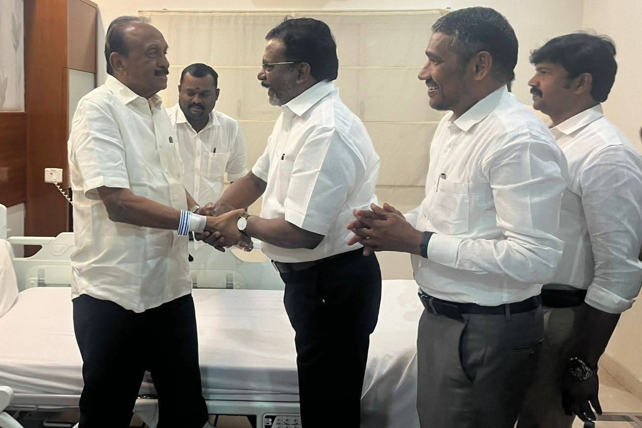 வைகோ விரைவில் நலம் பெற்று வீடு திரும்பினார் விசிக தலைவர் தொல். திருமாவளவன் நேரில் வாழ்த்து