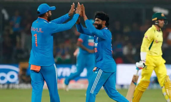 ஆஸ்திரேலியாவுக்கு எதிரான கடைசி ஒருநாள் போட்டி: இந்திய அணி அபார வெற்றி