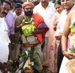 வண்டியூரில் உள்ள வீரராகவப் பெருமாள் கோயிலில் நேற்று 31 ஆண்டுகளுக்குப் பின்னர் கும்பாபிஷேகம்