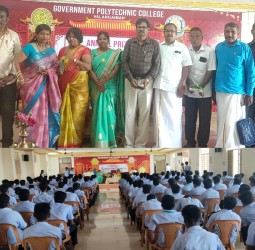 வலங்கைமான் அரசினர் பலவகை தொழில்நுட்பக் கல்லூரியில் தமிழ் மன்ற விழாவில் கவியரங்கு மாணவ, மாணவிகள் பங்கேற்பு.