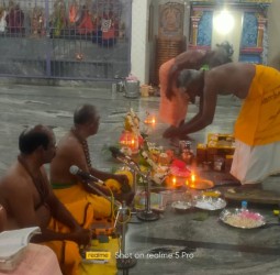 தமிழ்நாடு இ காம் பேப்பர் மற்றும் அருள் தரும் தெய்வம் இதழின் சார்பாக பைரவர் வேள்வியும் பைரவர் வழிபாடும்