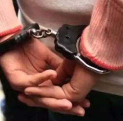 ரூ.1.95 லட்சம் பித்தளை பிளேட்டுகள் திருட்டு: 3 பேர் கைது