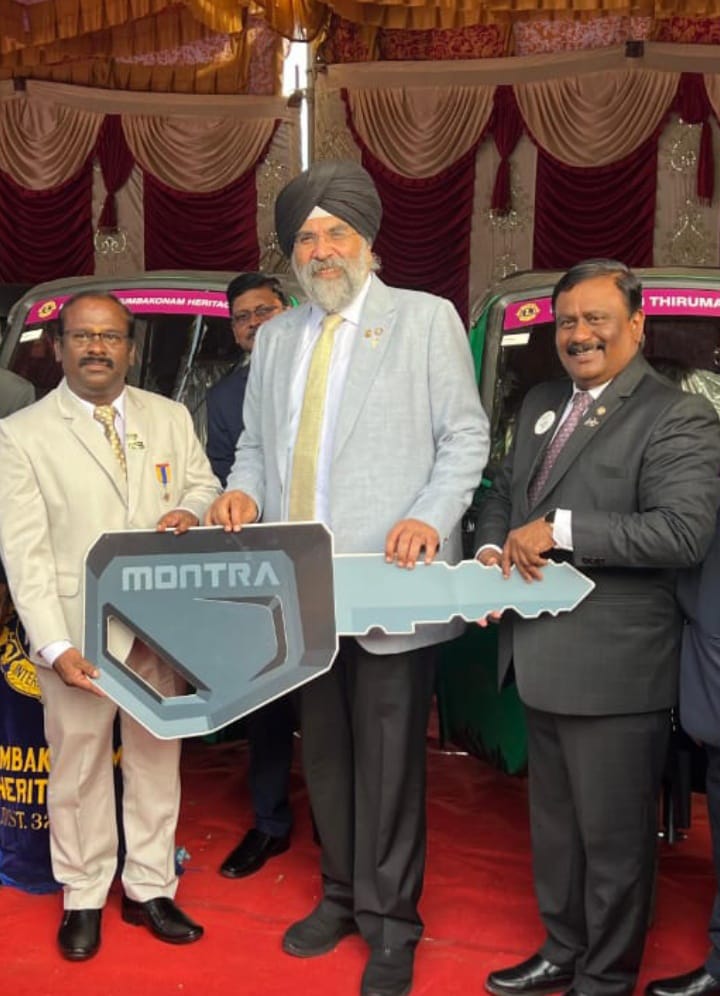 மயிலாடுதுறை சென்ட்ரல் லயன்ஸ் சங்கத்திற்கு உணவு வழங்கிட ஆட்டோ வழங்கல்