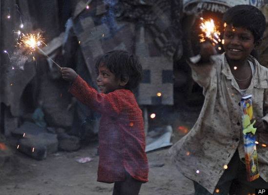 *ஏழையின் வாழ்வில் தீபாவளி.*