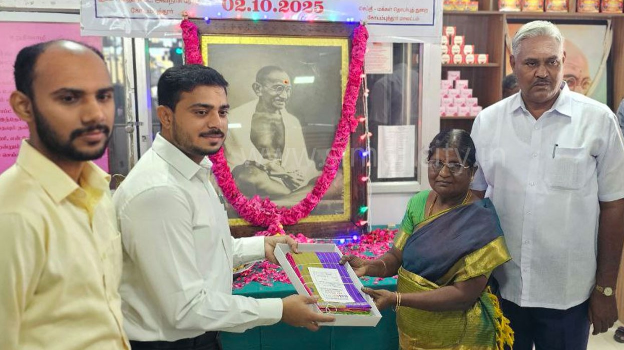 காந்தி ஜெயந்தி அன்று கதர் விற்பனை