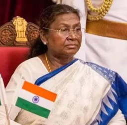 சபரிமலையில் இன்று ஜனாதிபதி திரவுபதி முர்மு சாமி தரிசனம்