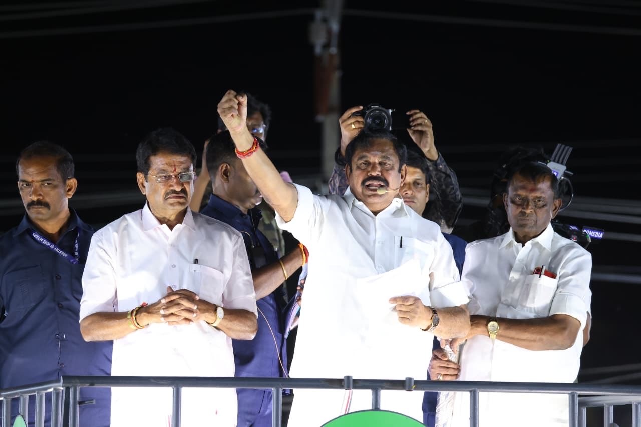 அதிமுக பொதுச் செயலாளர் பழனிசாமி பிரசாரம்