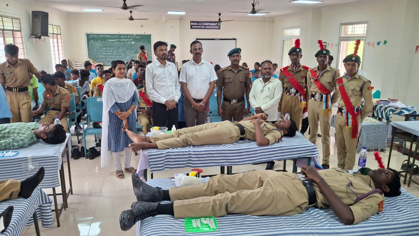 மாணவர்கள் ரத்ததானம்