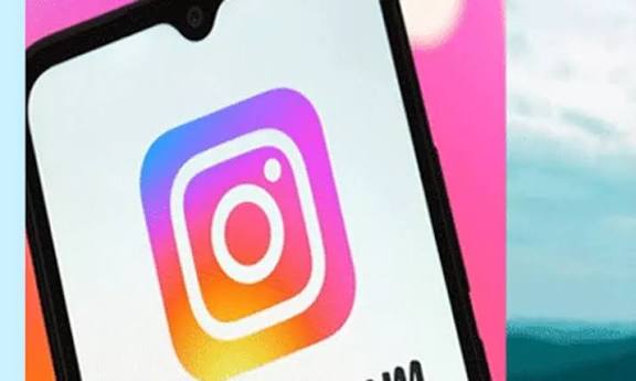 தண்டவாளத்தில் நின்று ரீல்ஸ் வீடியோ எடுத்த 2 சிறுவர்கள் ரெயில் மோதி பலி