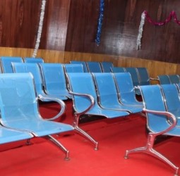 காவல் அலுவலகத்தில் பொதுமக்கள் அமரும் அறை