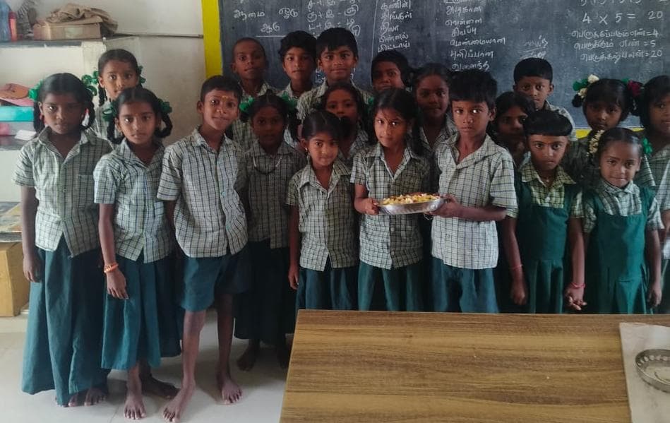 சின்னப்பாலம் பள்ளியில் உலக உணவு தினம்