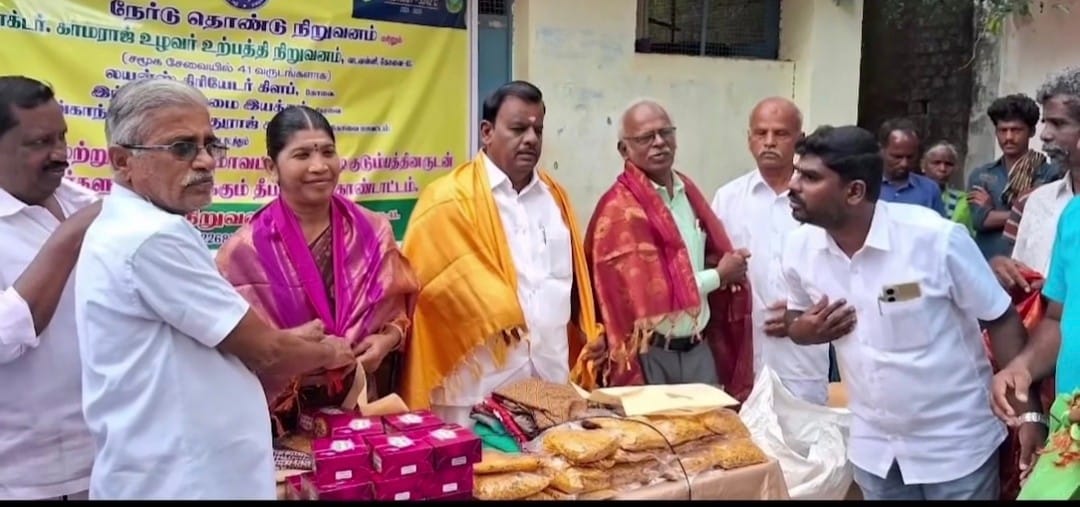 மக்களுடன் நேர்டு தொண்டு நிறுவனம், தீபாவளி கொண்டாடியது