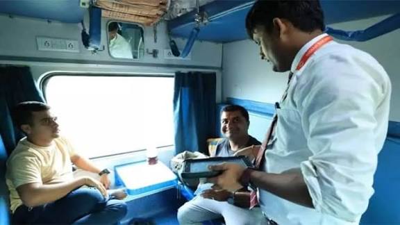 ரெயில் டிக்கெட்டை ரத்து செய்யாமல் வேறு தேதிக்கு மாற்றலாம்: ஜனவரி மாதம் நடைமுறைக்கு வருகிறது