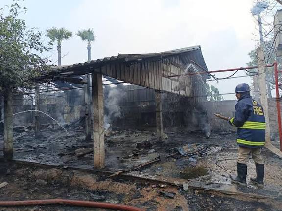 ஆந்திராவில் பட்டாசு கிடங்கில் வெடிவிபத்து: 6 தொழிலாளர்கள் உடல் கருகி உயிரிழப்பு