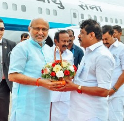 கோவை வந்த துணை ஜனாதிபதி