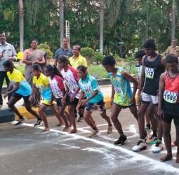 கல்லூரிகளுக்கு இடையிலான மினிமாரத்தான் போட்டி