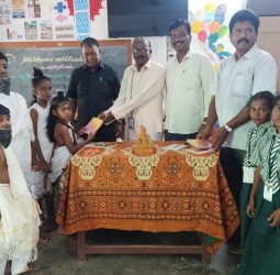 *குறள் வழி நடப்பதே சிறந்தது: திருக்குறள் விழாவில் பேச்சு*