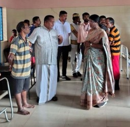 மனோலயா இடைநிலை பராமரிப்பு இல்லத்தில் கலெக்டர் அழகுமீனா நேற்று ஆய்வு