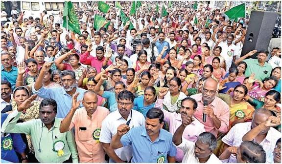 ஒரு லட்சம் பேர் தொடர் போராட்டம்’ - தமிழக அரசுக்கு ஊரக வளர்ச்சித் துறை ஊழியர்கள் எச்சரிக்கை