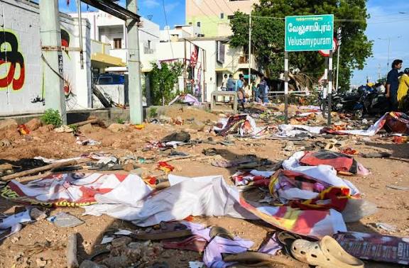 கரூர் சம்பவத்தில் வதந்தி: சமூக வலைதளத்தில் பதிவிட்ட 25 பேர் மீது வழக்குப் பதிவு