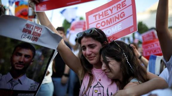 உயிருடன் உள்ள 20 பிணைக் கைதிகளை ஹமாஸ் விடுவித்தது: இஸ்ரேல் ராணுவம் உறுதி