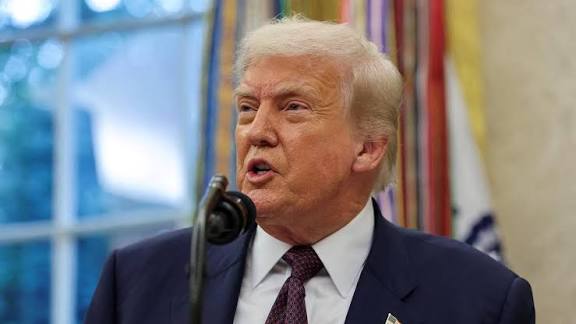 எச்1பி விசாவுக்கான புதிய கட்டணத்தை ரத்து செய்யக் கோரி அமெரிக்க நீதிமன்றத்தில் வழக்கு