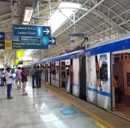 சென்னைமெட்ரோ ரயில்களில்  கடந்த மாதம் 1கோடிபேர் பயணம்