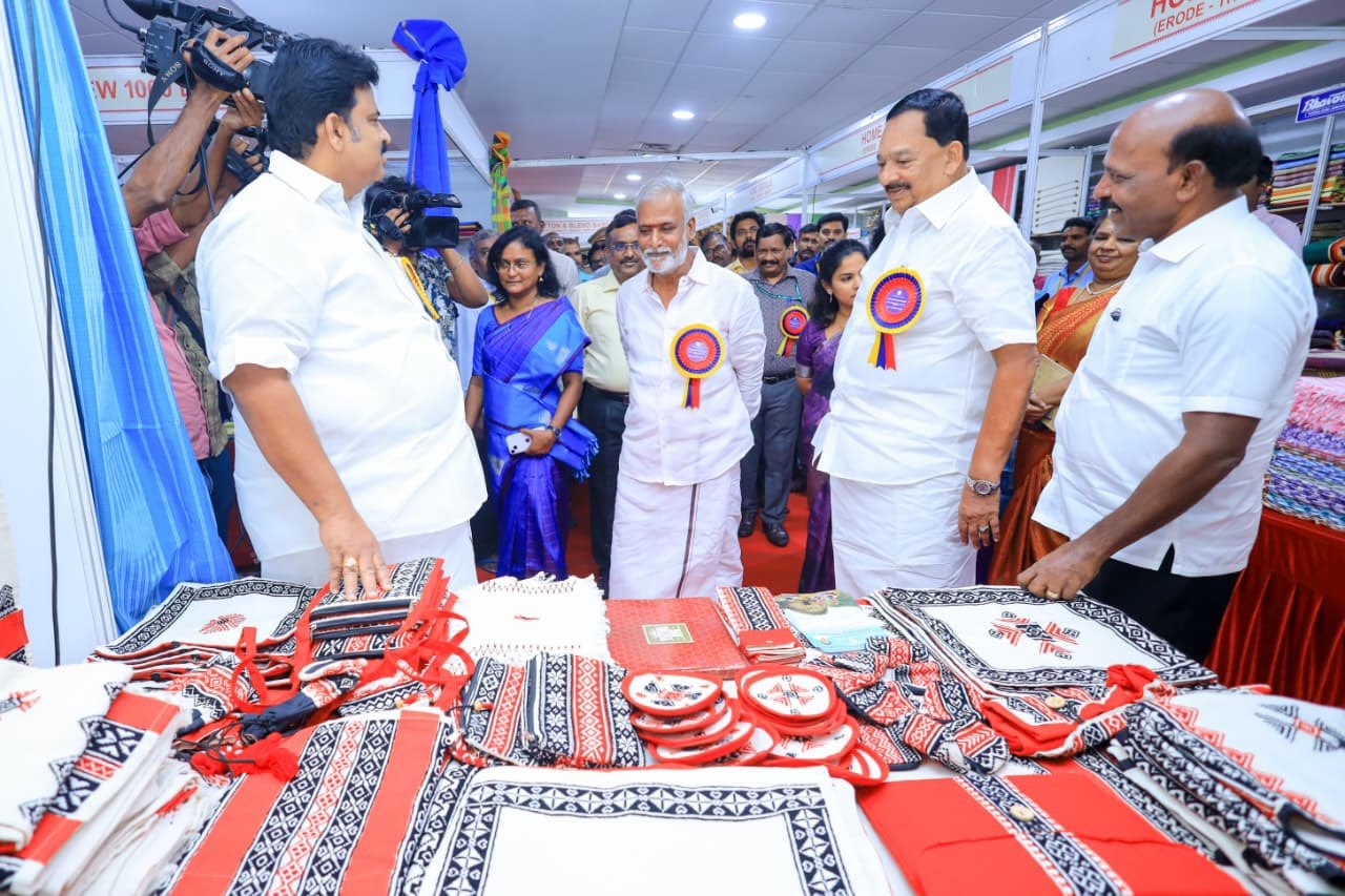 சென்னை கலைவாணர் அரங்கில் "தேசிய கைத்தறி கண்காட்சி