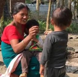 இரண்டு குழந்தைகளின் தாய்க்கு வீடு வழங்கும் வியட்நாம்