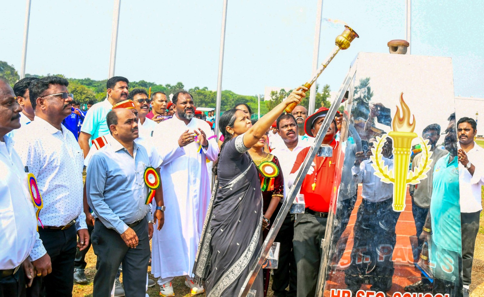 சேலம் மாவட்ட வருவாய் அளவில் பள்ளி மாணவ, மாணவிகளுக்கான குடியரசு தின விழா