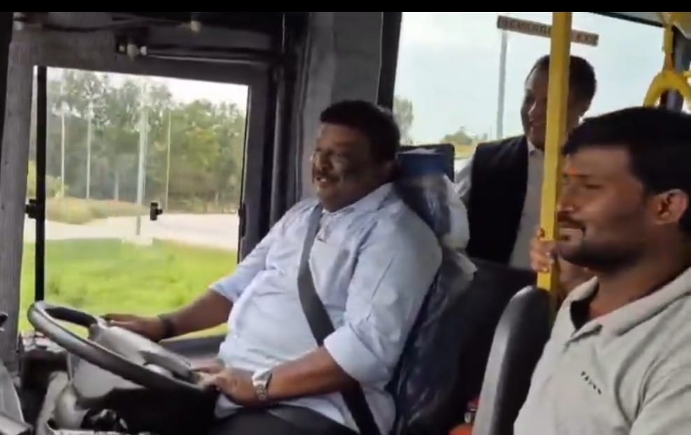 தமிழ்நாடு அரசு விரைவுப் போக்குவரத்துக் கழகத்துக்கு நவீன ‘மல்டி-ஆக்சில் வால்வோ’ பேருந்துகள்