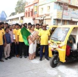 மாநகராட்சிக்கு தூய்மை பணிக்காக 10 பேட்டர் வாகனங்கள்