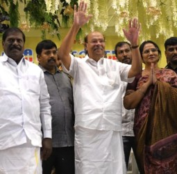 சேலத்தில் நடந்த ஒருங்கிணைந்த பாமக பொதுக்குழு கூட்டம்