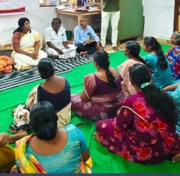 வார்டு சிறப்பு கூட்டத்தில் கலெக்டர் அழகு மீனா பங்கேற்றார்.