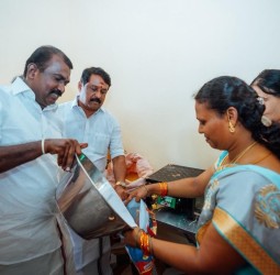 நியாய விலைக் கடை கட்டிடத்தை நயினார் நாகேந்திரன் திறந்து வைத்தார்