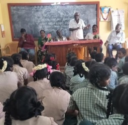 செய்யாறு நடுநிலைப் பள்ளியில் முப்பெரும் விழா