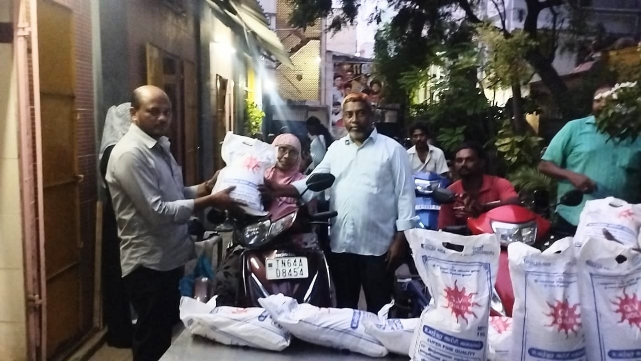 நலத்திட்ட உதவிகள் வழங்கும் நிகழ்ச்சி