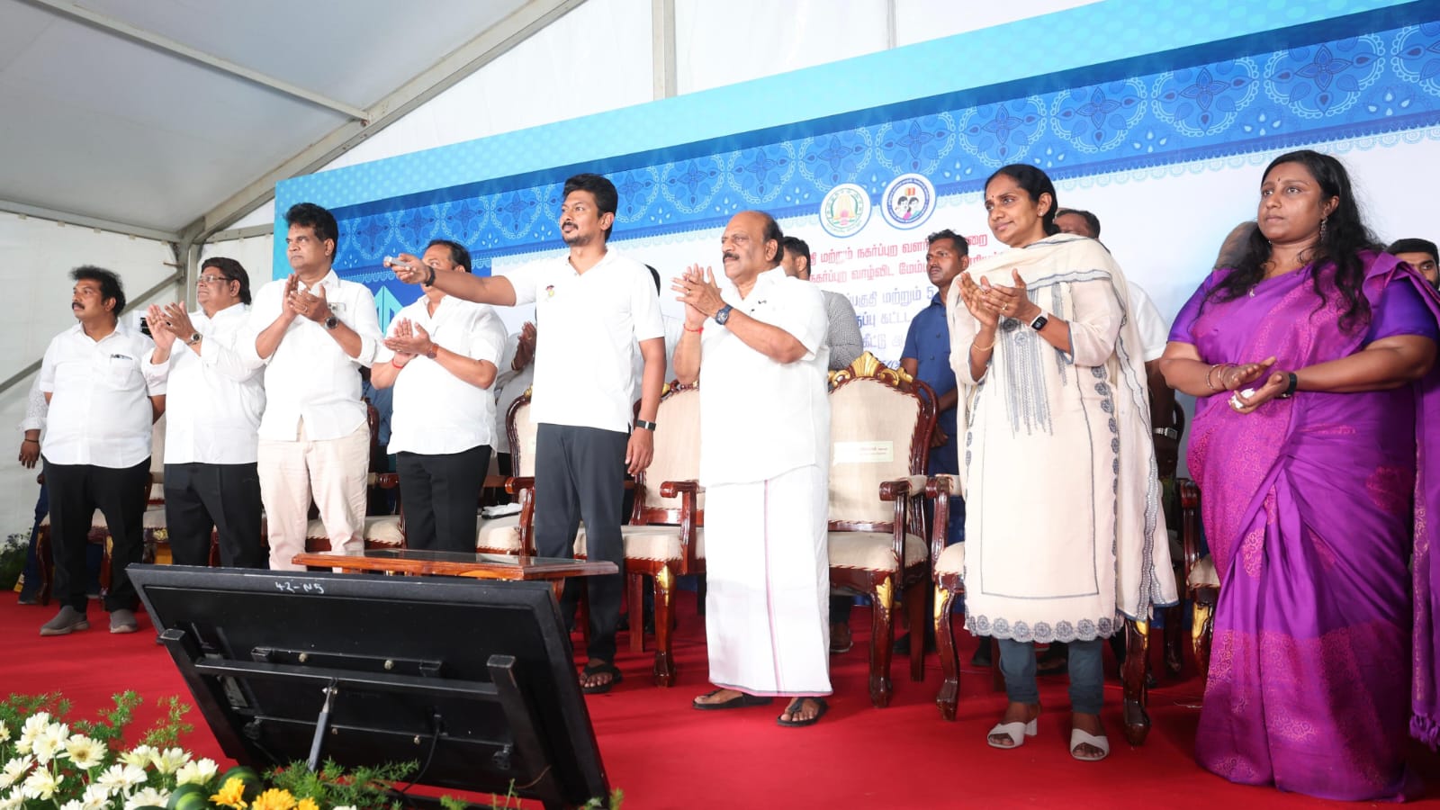 ரூ.88 கோடியில் கட்டப்பட்ட 648 குடியிருப்புகளை துணை முதல்வர் உதயநிதி திறந்து வைத்து பயனாளிகளுக்கு ஆணை