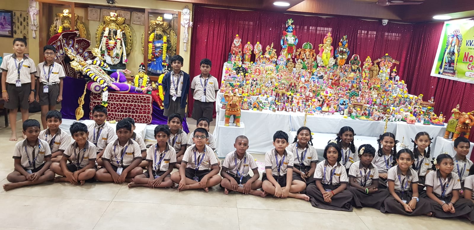 வேலூர் கிருஷ்ணசாமி பள்ளியில் நவராத்திரி தசரா கொளு