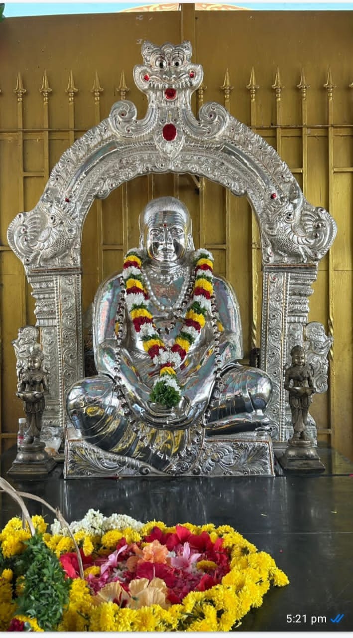 பசும்பொன்னில் தேவர் சிலைக்கு 16 வகை அபிஷேகங்கள்