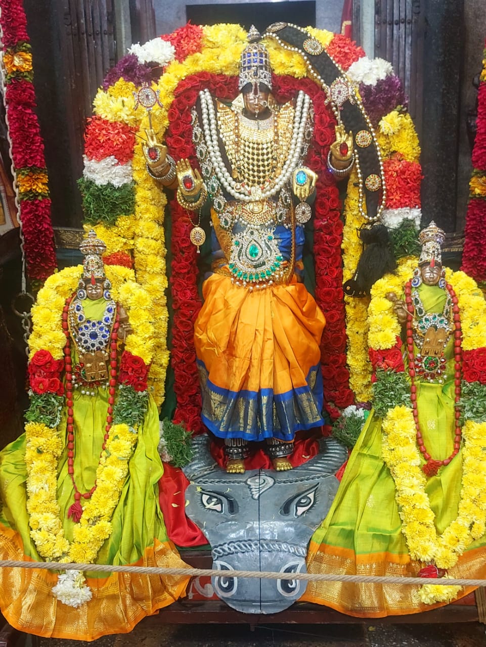 விஷ்ணு துர்க்கை அலங்காரம்