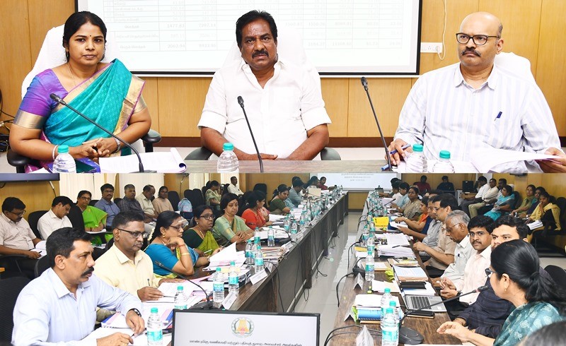 வணிக வரித்துறையில் அலுவலர்களின் பணித்திறன் குறித்து அமைச்சர் மூர்த்தி ஆலோசனை