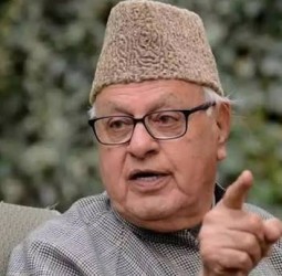 பரூக் அப்துல்லாவிற்கு தடை விதித்த காஷ்மீர் காவல்துறை