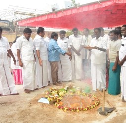 சோழவந்தான் அரசு மருத்துவமனைக்கு ரூ 3.5 கோடி மதிப்பில் கூடுதல் கட்டிடம் கட்டுவதற்கான பூமி பூஜை