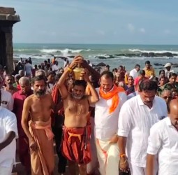 குமரி மாவட்டம் பத்துகாணி காளிமலை பத்திரகாளி அம்மன் துர்காஷ்டமி விழா