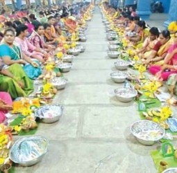 திருவேற்காடு கருமாரி அம்மன் கோவிலில் நவராத்திரி திருவிளக்கு பூஜை