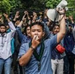 இந்தோனேசிய மாணவர்கள்  போராட்டம் முடிவுக்கு வந்தது